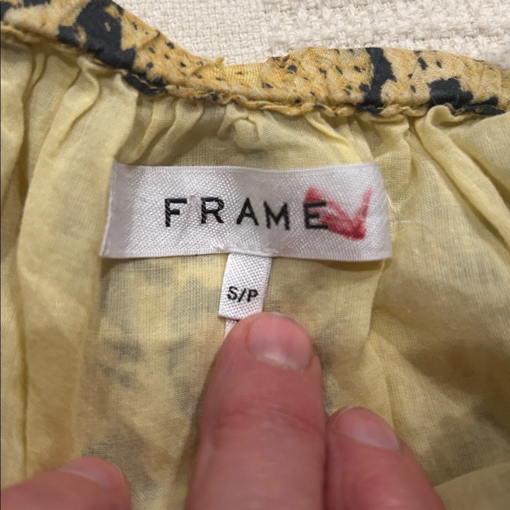 Frame Yellow Snake Print Off-Shoulder Top size small - Picture 4 of 8